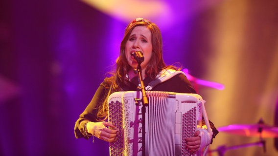 Elaiza auf der Bühne beim deutschen Vorentscheid 2014. © NDR/Rolf Klatt Foto: Rolf Klatt