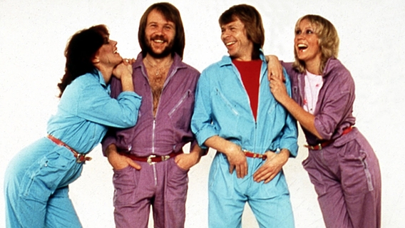 Die Mitglieder der Gruppe ABBA: Anni-Frid, Benny, Björn und Agnetha © picture-alliance / Mary Evans Picture Library 
