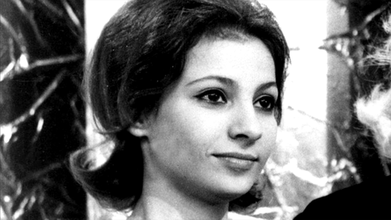 Esther Ofarim sang beim Grand Prix 1963 für die Schweiz. © dpa-Bildfunk Foto: Central Press