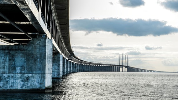 Die Öresundbrücke zwischen Malmö und Kopenhagen © Janus Langhorn/imagebank.sweden.se 