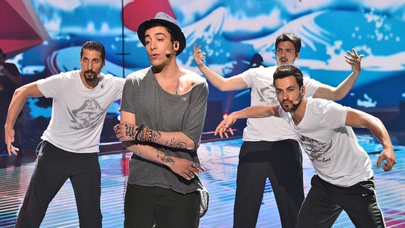 Can Bonomo bei den Proben auf der ESC-Bühne © Eurovision TV Foto: Andres Putting