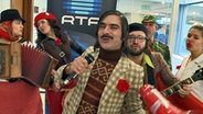 Die Comedians Homens Da Lúta vertreten Portugal mit dem Titel "A Luta É Alegría". © RTP 