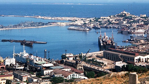 Baku - Hauptstadt von Aserbaidschan © dpa-Bildfunk 