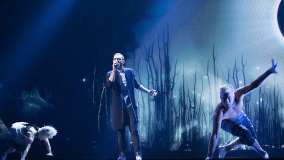 Der Aserbaidschaner Elnur Hüseynov bei einer Probe in Wien 2015 © Rolf Klatt / NDR Foto: Rolf Klatt