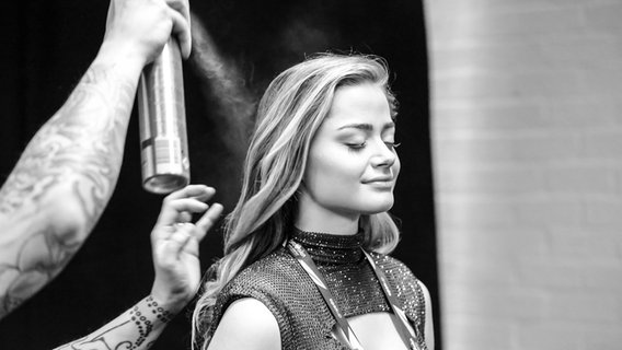 Stefania (Griechenland) im Backstage-Bereich. © EBU Foto: Thomas Hanses