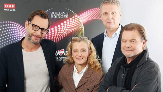Das Creative Team, des ESC Bühnendesigns 2015: Florian Wieder, Kathrin Zecher, Al Gurdon, Kurt Pongratz (v.l.) Das Creative Team, des ESC Bühnendesigns 2015: Florian Wieder, Kathrin Zecher, Al Gurdon, Kurt Pongratz (v.l.) © ORF