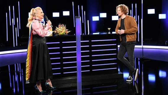 Barbara Schöneberger und Michael Schulte © NDR Foto: Uwe Ernst