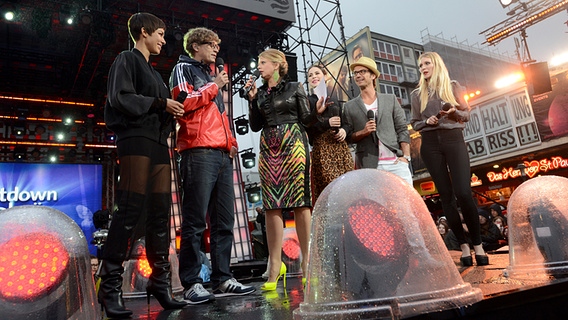 Die deutsche Jury beim Countdown für Malmö 2013 auf der Hamburger Reeperbahn. © NDR Foto: Uwe Ernst