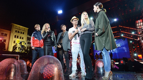 Die deutsche Jury beim Countdown für Malmö 2013 auf der Hamburger Reeperbahn. © NDR Foto: Uwe Ernst