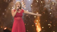 Anja Nissen auf der ESC-Bühne in Kiew. © NDR / Rolf Klatt Foto: Rolf Klatt