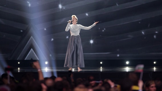 Levina auf der ESC-Bühne in Kiew. © NDR / Rolf Klatt Foto: Rolf Klatt