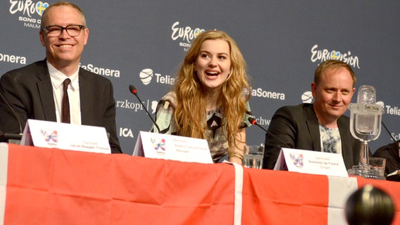 Emmelie de Forest bei der Siegerpressekonferenz © NDR Foto: Patricia Battle