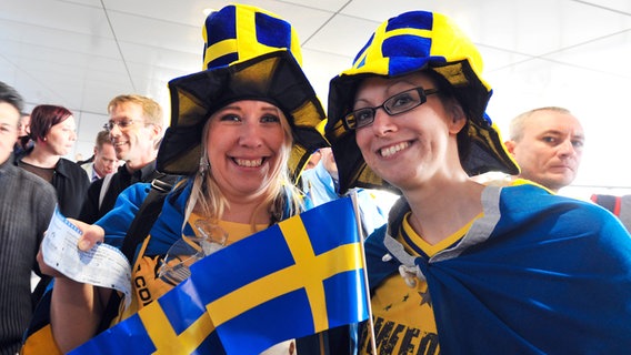 ESC-Fans in der Düsseldorfer Arena © NDR Foto: Foto Andrej Isakovic