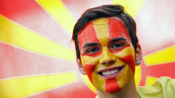 ESC-Fan in der Düsseldorfer Arena © NDR Foto: Andrej Isakovic