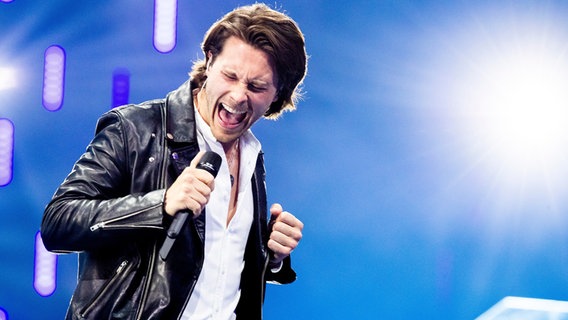 Der Sänger Victor Crone © eurovision.tv Foto: Andres Putting