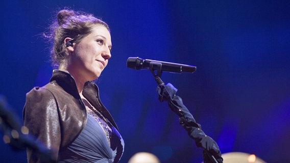 Die Band Faun probt in Hannover für den deutschen Vorentscheid auf der Bühne © NDR Foto: Rolf Klatt