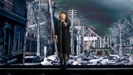 Lisa Angell auf der ESC-Bühne in Wien. © Thomas Hanses / EBU Foto: Thomas Hanses