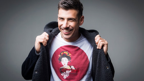 Porträt des italienischen ESC-Kandidaten 2017, Francesco Gabbani. © BMG Music 