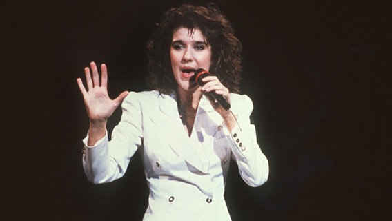 Céline Dion beim Grand Prix d'Eurovision 1988 © picture-alliance / dpa Foto: Lehtikuva code 880511