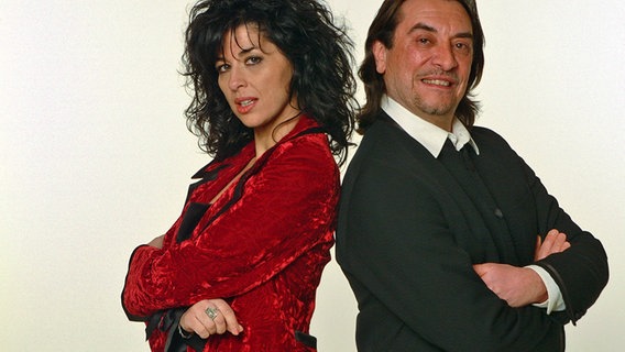 Daniela Simmons, Teilnehmerin von 1986 beim Grand Prix für die Schweiz und ihr Ehemann und Komponist Attila Sereftug © Daniela Simmons 