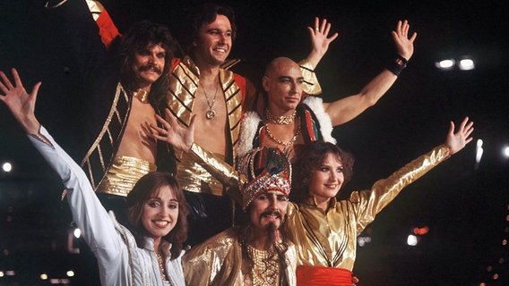 Dschinghis Khan bei einem Auftritt 1979 in der Münchner Rudi-Sedlmayer-Halle. Im selben Jahr belegten sie für Deutschland beim Grand Prix den 2. Platz  Foto: Istvan Bajzat