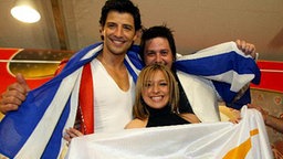 Sakis Rouvas und Lisa Andreas feiern ihren Einzug ins Finale © dpa 