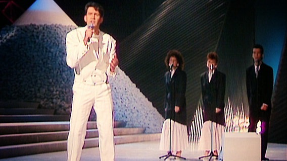 Johnny Logan beim Grand Prix d'Eurovision 1987  