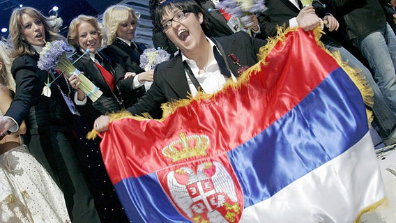 Marija Serifovic freut sich ihren Sieg für Serbien beim Grand Prix. © dpa - Report Foto: Lehtikuva Gustafsson