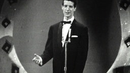 Rudi Carell beim Grand Prix d'Eurovision 1960 © NDR 