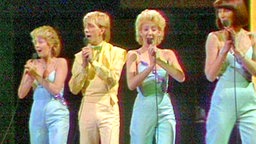 The Duskeys vertreten Irland 1982 beim Grand Prix und belegen den 11. Platz  