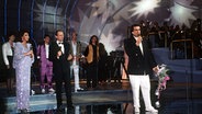 Toto Cutugno singt 1990 beim Grand Prix noch einmal seinen Siegertitel. Er belegt für Italien den 1. Platz © Michael Vastag Foto: Michael Vastag