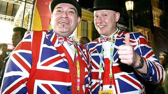 Zwei Großbritannien-Fans © NDR Foto: Rolf Klatt