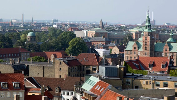 Blick vom Runden Turm über die Dächer von Kopenhagen. © dpa / picture alliance Foto: Robert B. Fishman