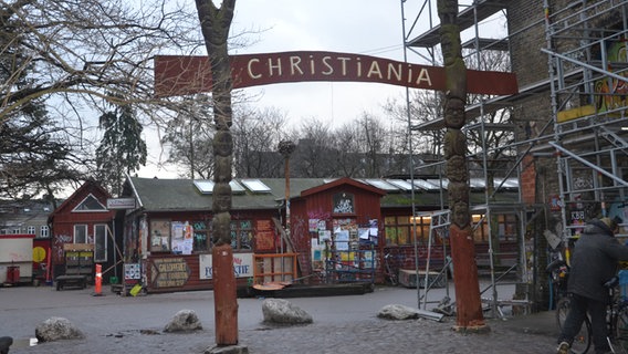 Eingang zur Freistadt Christiania Eingang zur Freistadt Christiania © picture alliance / abaca