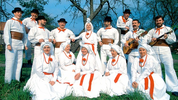 Slowenien: Eine Folkloregruppe aus Bela krajina © www.slovenija.info Foto: A. Fevzer