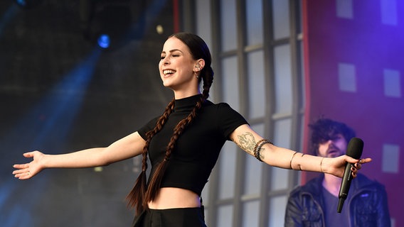 Lena bei der ESC-Party. © NDR Foto: Uwe Ernst