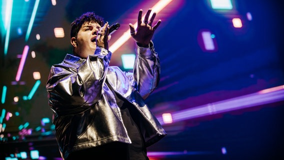 Isaak bei Eurovision in Concert in Amsterdam 2024. © Eurovision in Concert Foto: Nathan Reinds
