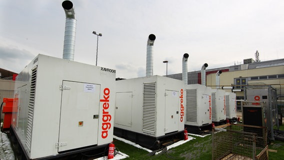 Stromgeneratoren für die Eurovision-Arena in Düsseldorf © NDR Foto: Rolf Klatt