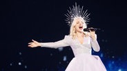 Für Australien steht Kate Miller-Heidke mit "Zero Gravity" auf der ESC-Bühne. © eurovision.tv Foto: Thomas Hanses