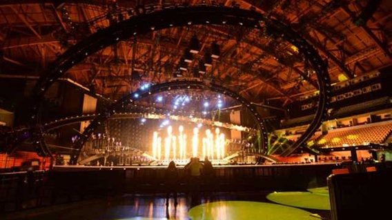 Die Bühne des ESC in Lissabon bei einer Pyro-Probe. © M&M Production Management 