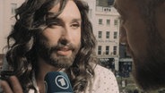 Conchita Wurst in Interview mit Bürger lars Dietrich  