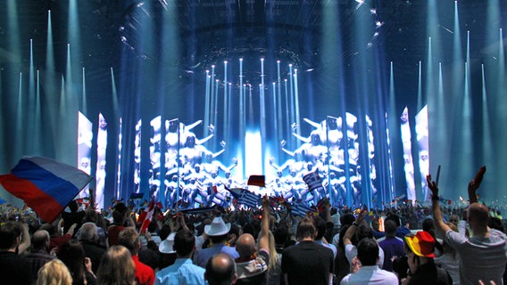 Lena für Deutschland im Finale des Eurovision Song Contests 2011 in der Düsseldorf-Arena © NDR Foto: Rolf Klatt