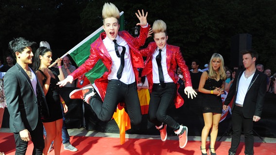 Jedward aus Irland Empfang des Bürgermeisters in Düsseldorf anlässlich des Eurovision Song Contests © NDR Foto: Andrej Isakovic