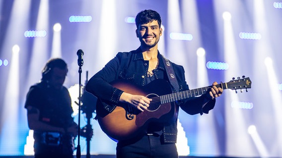 Stefan (Estland) mit "Hope" auf der Bühne in Turin. © eurovision.tv/EBU Foto: Andres Putting