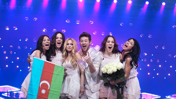 Ell/Nikki gewinnen den Eurovision Song Contest für Aserbaidschan © NDR 