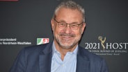 Dr. Frank-Dieter Freiling bei den International Emmy Awards 2021. © dpa Foto: Horst Galuschka
