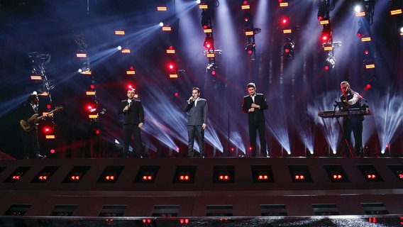 Die Band Iriao auf der Bühne in Lissabon. © eurovision.tv Foto: Andres Putting