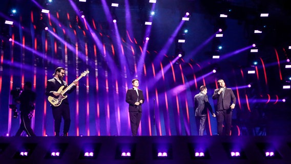 Die Band Iriao auf der Bühne in Lissabon. © eurovision.tv Foto: Thomas Hanses