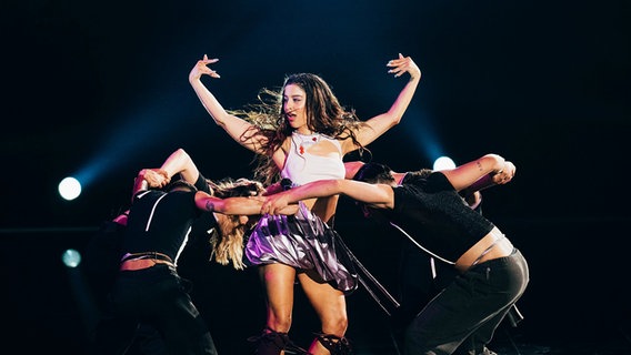 Marina Satti auf der ESC-Bühne in Malmö. © EBU Foto: Sarah Louise Bennett