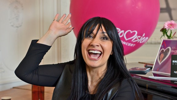 Die ESC-Teilnehmerin Kaliopi aus Mazedonien bei Eurovision in Concert in Amsterdam © NDR Foto: Patricia Batlle